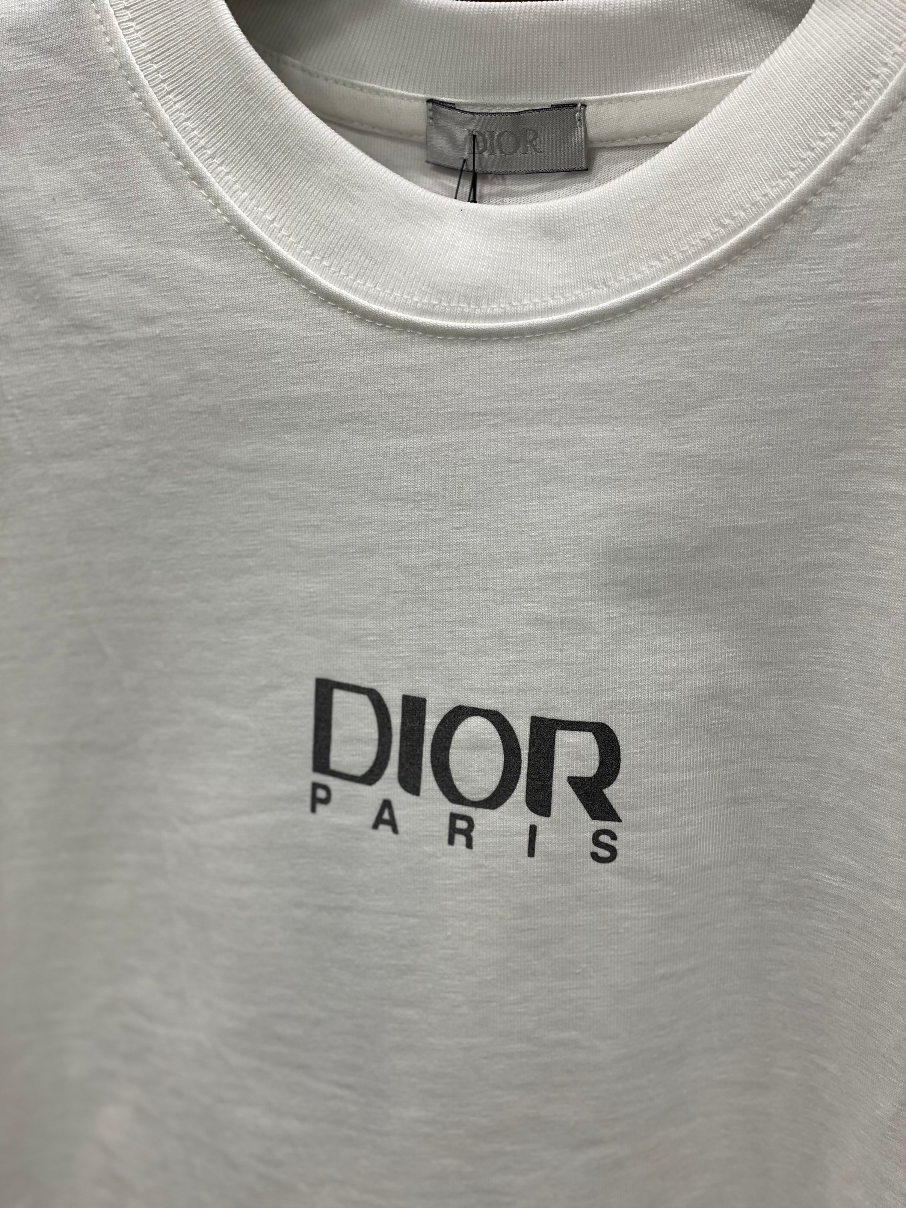 Dior T-shirt